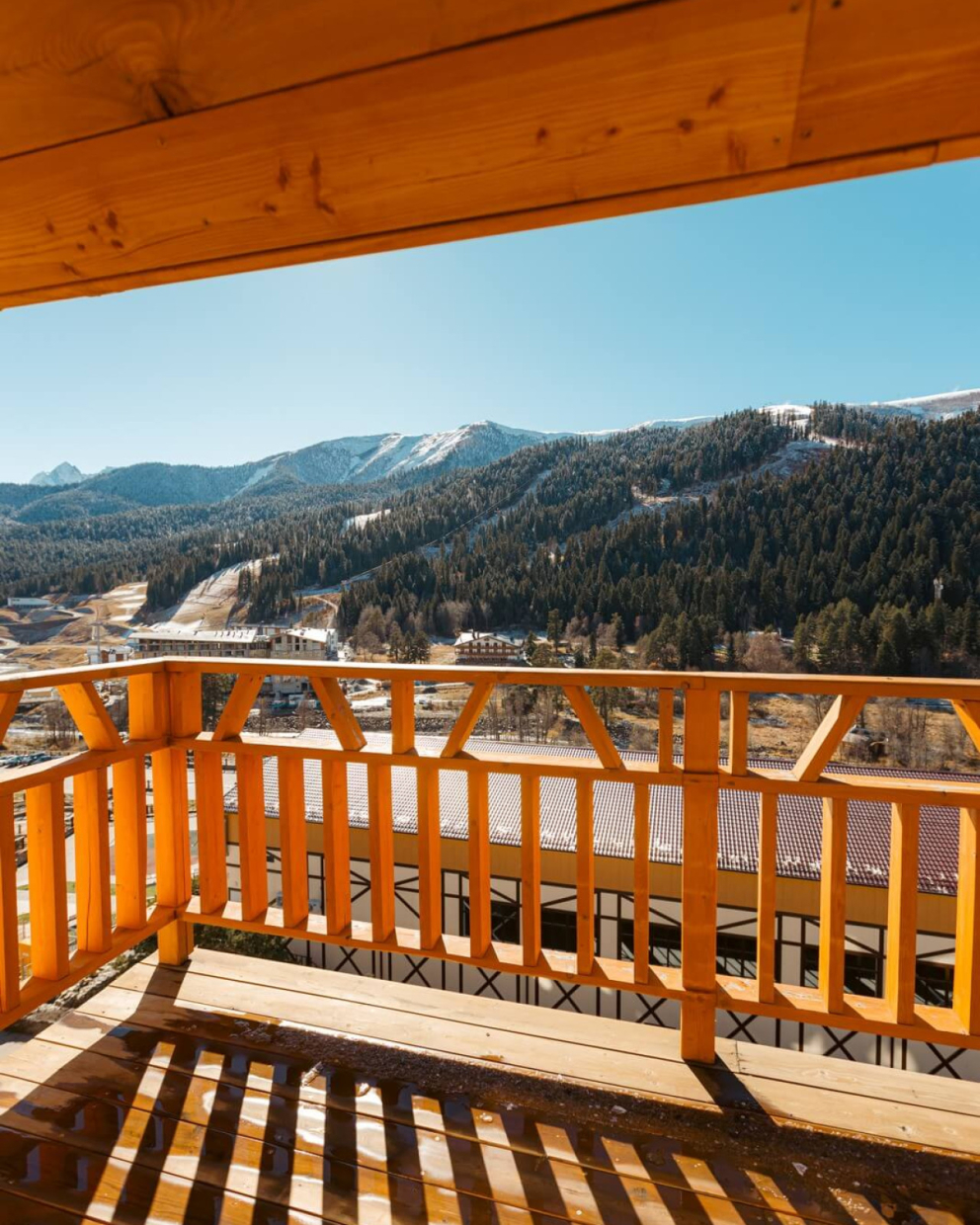 Большой двухкомнатный люкс - Гостиница Гризли. Архыз. Официальный сайт.